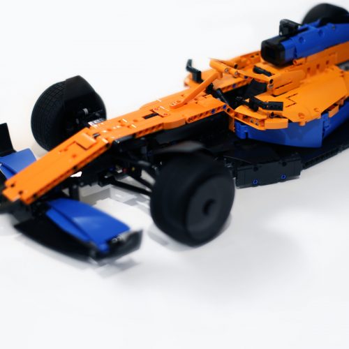 Design Spectrum 設計光譜 Exhibitors stories 設計師與創作故事 McLaren Formula 1™ 賽車, 美國宇航局探索號太空穿梭機, 美國宇航局阿波羅土星五號