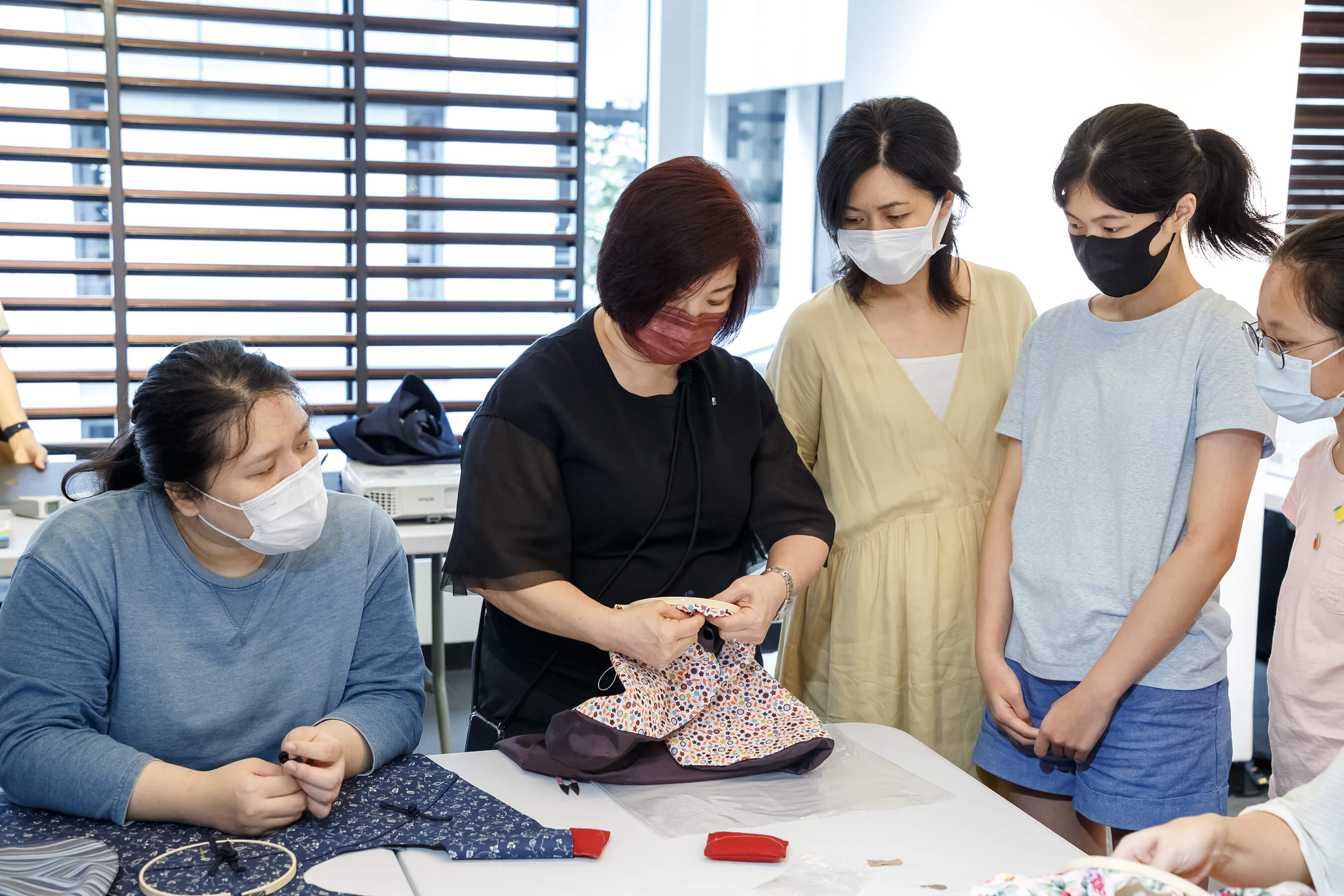 Design Spectrum 設計光譜 - 【Brand New Youth – Design Workshop】Chinese Style Bibs-making Workshop