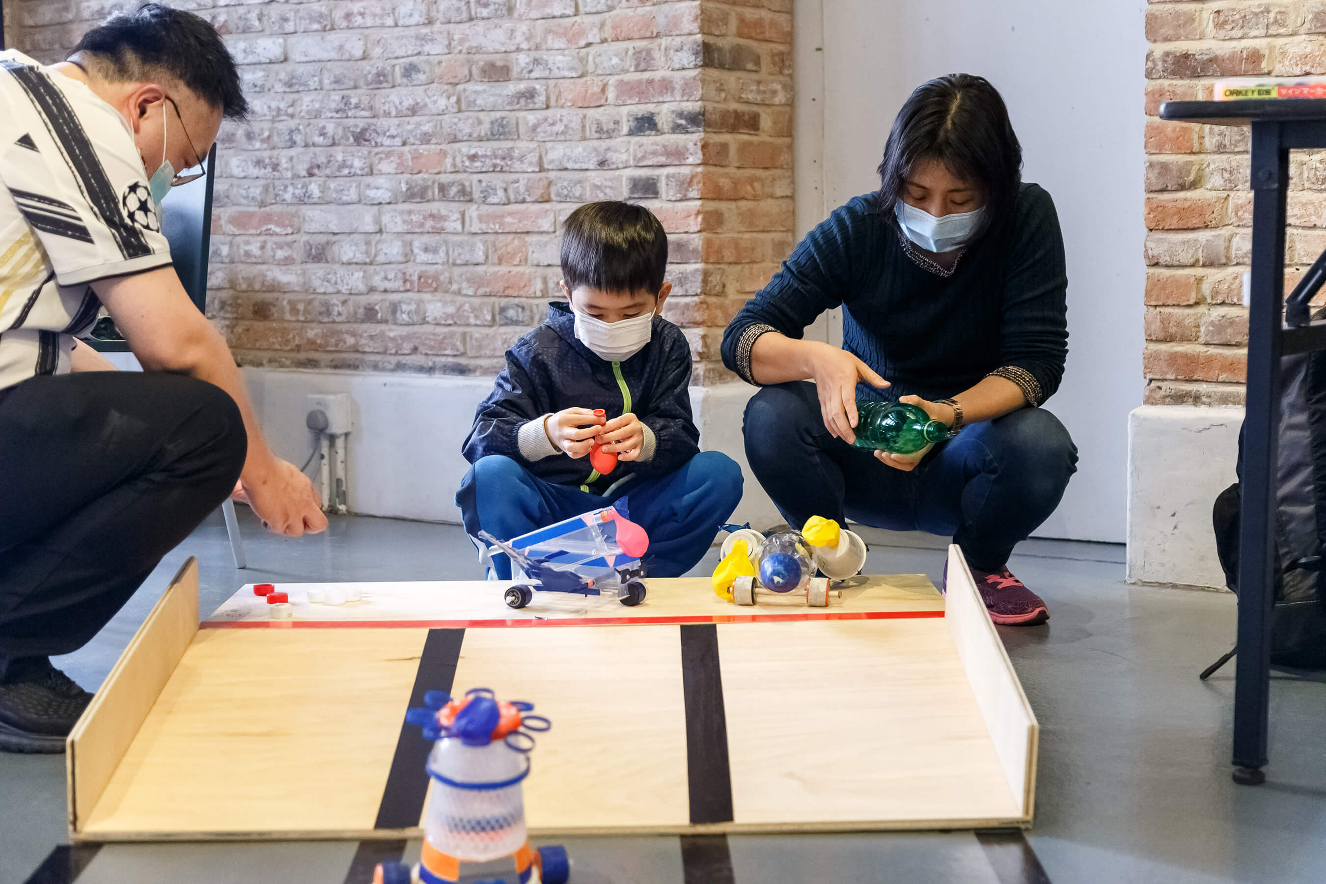 Design Spectrum 設計光譜 - 【Play Lives – Design Workshop】Balloon-powered Trash Racers